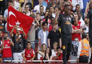 DROGBA İNGİLİZLERİ ÇILDIRTTI!