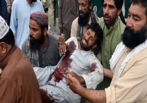 Pakistan da Kanlı Saldırı,132 Ölü
