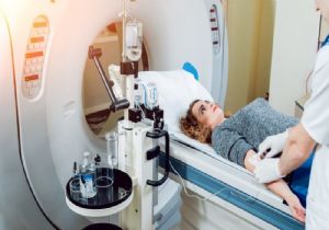 MR ve tomografi Tekrarına Sınırlama