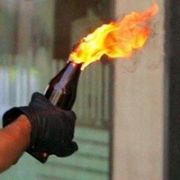 ADANA DA ÖMER ÇELİK İN SEÇİM OTOBÜSÜNE MOLOTOFLU SALDIRI