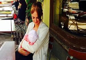 MERYEM UZERLİ NİN MUHTEŞEM POZU!