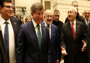 Kılıçdaroğlu-Davutoğlu Aynı Etkinlikte