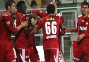 SİVAS ŞEYTANIN BACAĞINI KIRDI 1-0