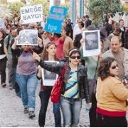 GAZETECİLERDEN VALİ’YE 1 MAYIS PROTESTOSU