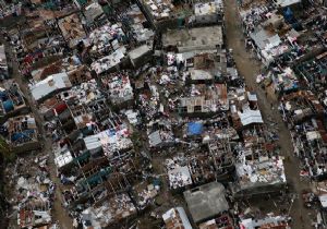 Haiti de Ölü Sayısı Bin e Yaklaştı