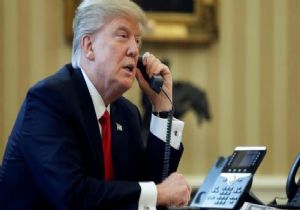 Trump Telefonu Suratına Kapattı