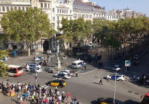Flaş Barcelona da terör Saldırusı