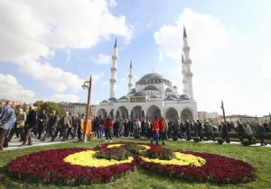 Erdoğan dan Cami Açılışı