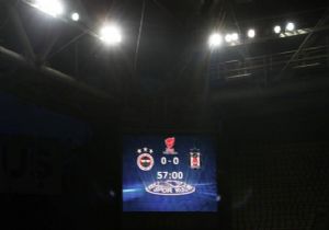 Beşiktaş Sahaya Çıkmadı,Maç İptal