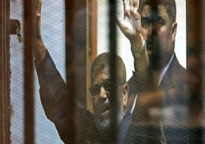 Mursi Apar Topar Defnedildi