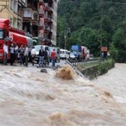 TRABZON,GİRESUN VE GÜMÜŞHANE DE SEL!