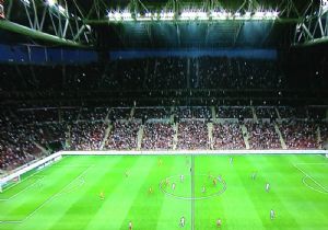 ARENA FATİH DİYE İNLEDİ!