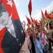 ERGENEKON GÖZALTILARI PROTESTO EDİLDİ