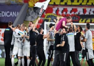 Flaş..Süper Lig de Şampiyon Beşiktaş