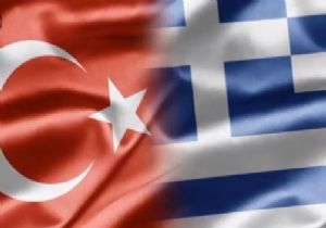 Yunanistan 2 Türk askerini iade etti