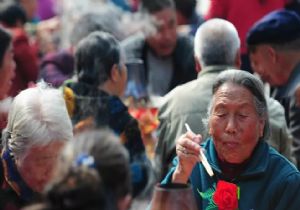 Çin de Emeklilik Yaşı Yükseltildi