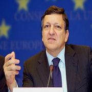 BARROSO;  LAİKLİK ZORLA DAYATILAMAZ 