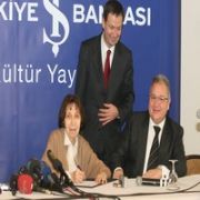 ECEVİT İN YAZIŞMA  ARŞİVİNİ İŞ BANKASI KİTAPLAŞTIRACAK