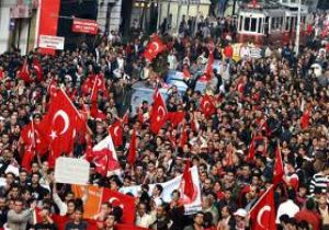 PROTESTO ÇATIŞMAYA DÖNDÜ