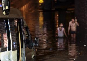 Beklenen Oldu,İstanbul u Sel Aldı