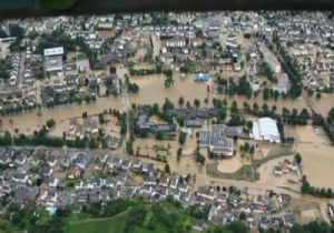 Almanya da Sel Felaketi 59 Ölü...