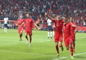 Türkiye Dünya Şampiyonun Devirdi 2-0