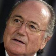 GUARDİAN FİFA BAŞKANI BLATTER İLE ALAY ETTİ