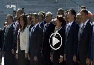  Meclis Açılışında HDP den Aykırı Tavır