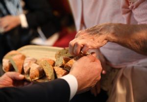 İBB den Yaşlılara Özel Ekmek