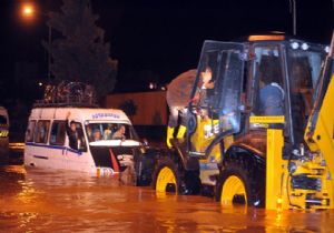 ANTALYA YAĞIŞ VE SEL E TESLİM!