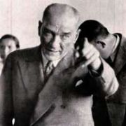 YAŞAMASI EN ÇOK İSTENEN KİŞİ ATATÜRK 