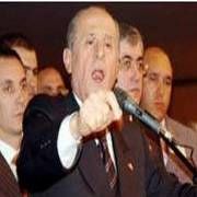 BAHÇELİ,KOLTUK DEĞNEKLİĞİYLE MİLLİYETÇİLİĞİ KARIŞTIRDI