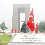 ŞEHİT ABİDESİNİ ONARMAKTAN KAÇAN MÜTEAHHİTLER