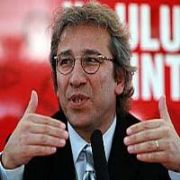 CAN DÜNDAR, YAZILARINA ARA VERDİ