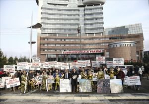 CHP GenelMerkezi Önünde Daltonlar Eylemi