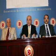 AKP:  BİLDİRİ SİYASİDİR, KABUL EDİLEMEZ 