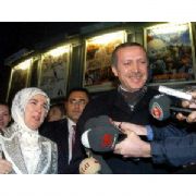  BABAM VE OĞLUM  ERDOĞAN ÇİFTİNİ AĞLATTI