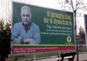 FLAŞ.. ÖCALAN LI AFİŞLER SÖKÜLDÜ