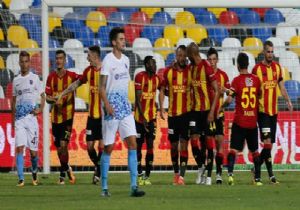 Göztepe, Trabzon u EliBoş Gönderdi 3-2