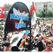 MHP Lİ BELEDİYE DEN  BÜLENT ECEVİT MEYDANI 