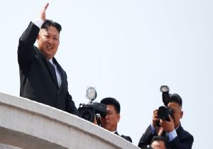 Kuzey Kore’den dünyaya gövde gösterisi