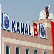 KANAL B’DE İLK FİRE..