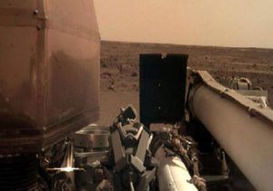 Kızıl Gezegen Mars tan İlk Fotoğraf