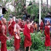 MYANMAR DA ÖLÜ SAYISI 10 BİNİ GEÇTİ