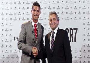 Cristiano Ronaldo Otelcilik İşine Girdi