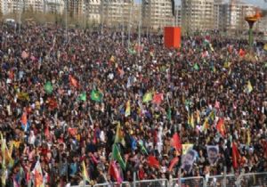 Diyatbakır daki Nevruz a Gazeteci Akını