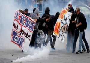 Fransa da Zam Protestosunda Kan Aktı