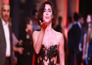 Nesrin Cavadzade:Her Halimle Güzelim