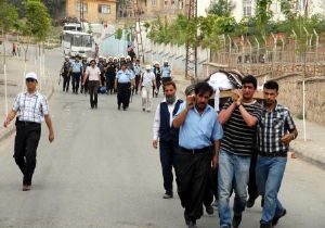 PKK LININ CENAZESİNE 6 KİŞİ KATILDI!