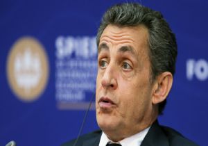 Fransa da Sarkozy Ggözaltına Alındı